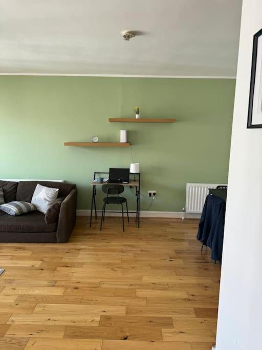 Stylish City Centre 2 Bedroom Apartment With Belfast Cityscape View Exteriör bild